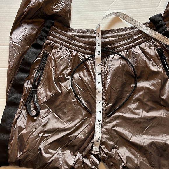 New-Athleta-XS-mauve metallic-Allison Felix. Legend, Luxe track pants. - Picture 13 of 16